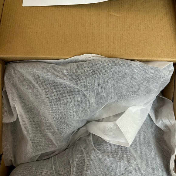 Black Boots with Lace-up Style, Sturdy Rubber Sole & warm lining - Picture 6 of 7